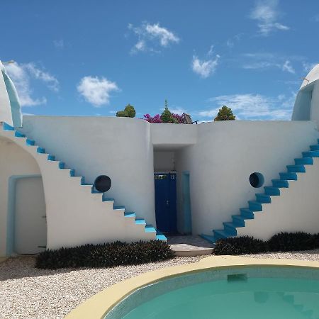 La maison blanche Deni Biram Ndao Extérieur photo